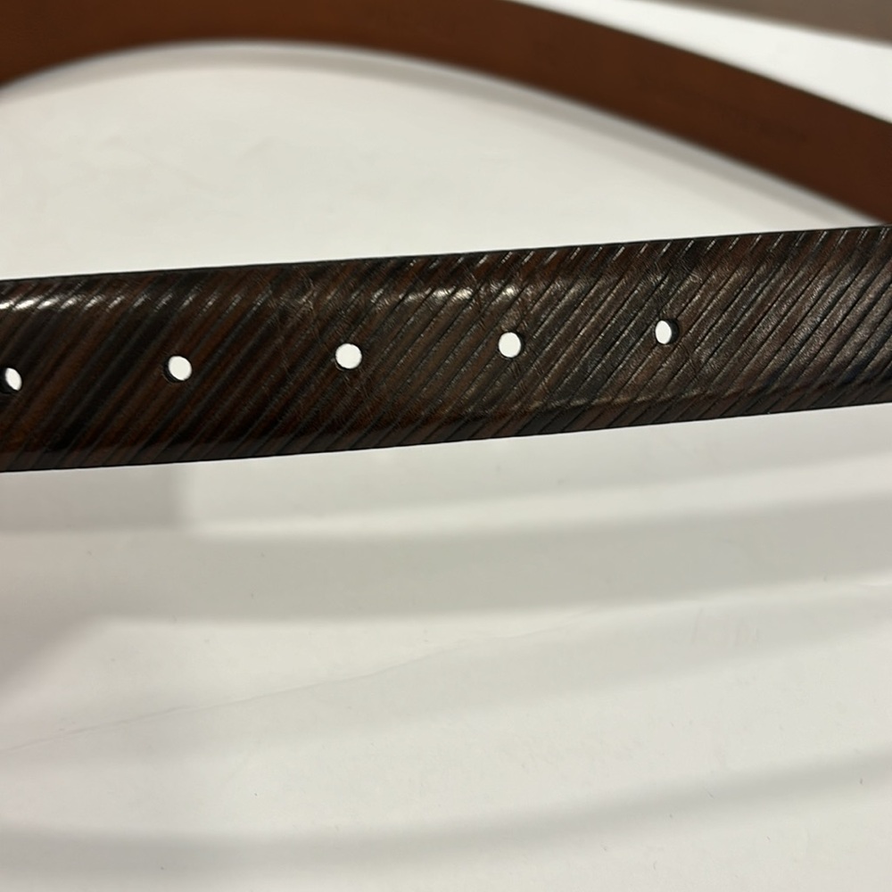 Johnston & Murphy Calfskin Leather Belt w/Silver Buckle Size 38 - Picture 5 of 10